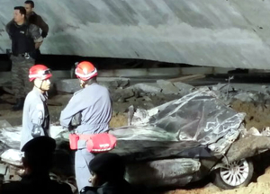 carro esmagado 2
